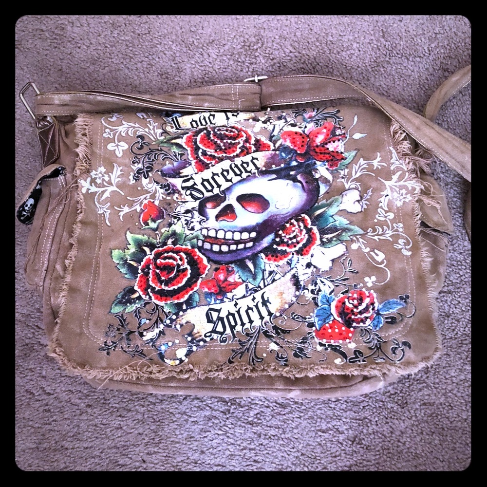 Skull and Roses Crossbody bag